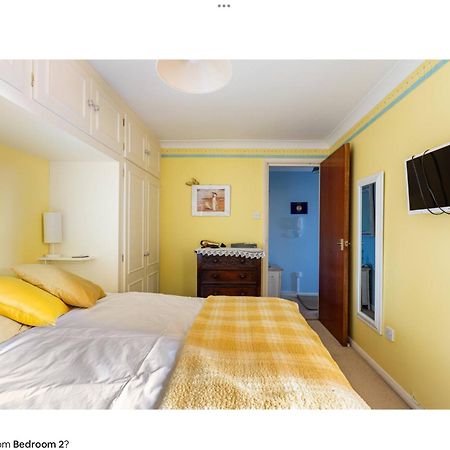 2 Bedrooms Apartment With Free Parking Lancing Bagian luar foto