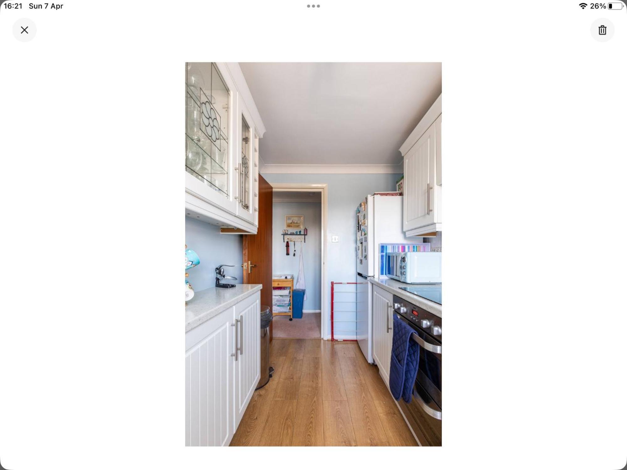 2 Bedrooms Apartment With Free Parking Lancing Bagian luar foto