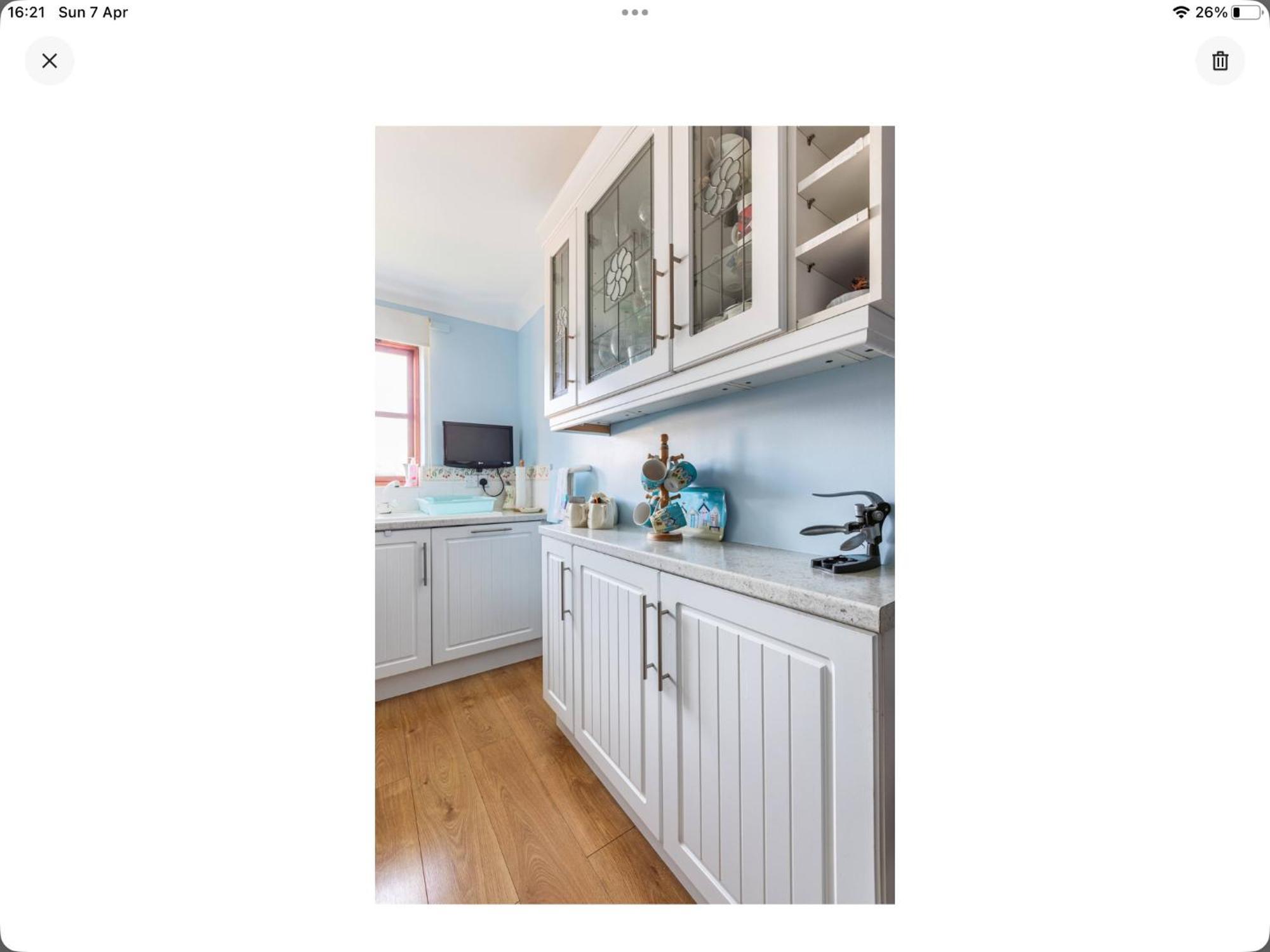 2 Bedrooms Apartment With Free Parking Lancing Bagian luar foto
